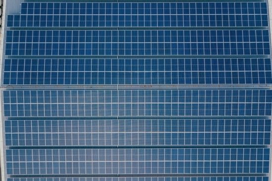 Energia solare galleggiante, il caso delle Maldive