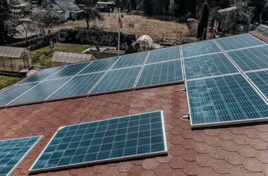 Pannelli solari SoliTek su un tetto